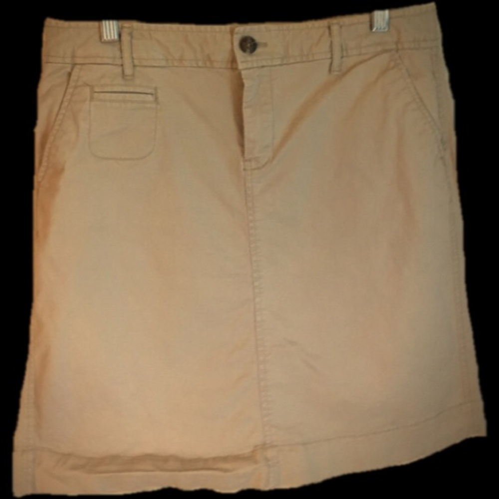 Old Navy Khaki skirt size 10